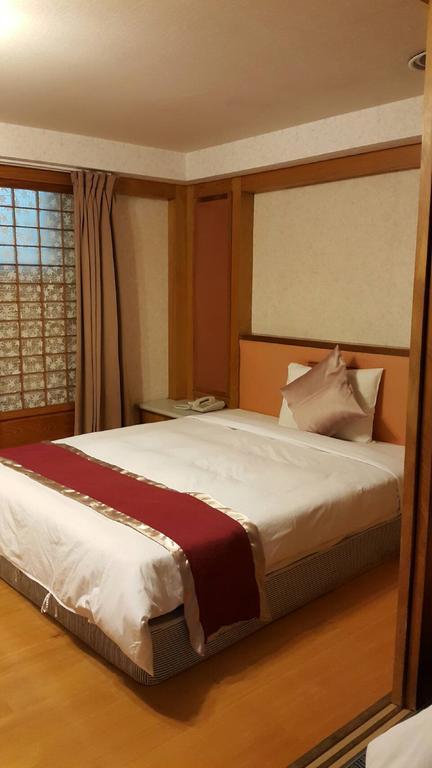 Mei Hua Hotel Kaohsiung Eksteriør billede